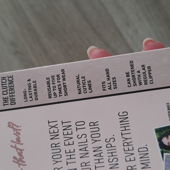 NIB Reusable nails - Picture 7 of 10